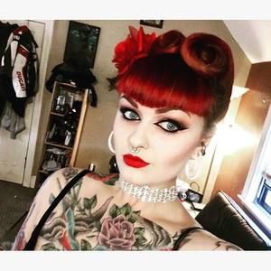 Meet your Posher, Mandy